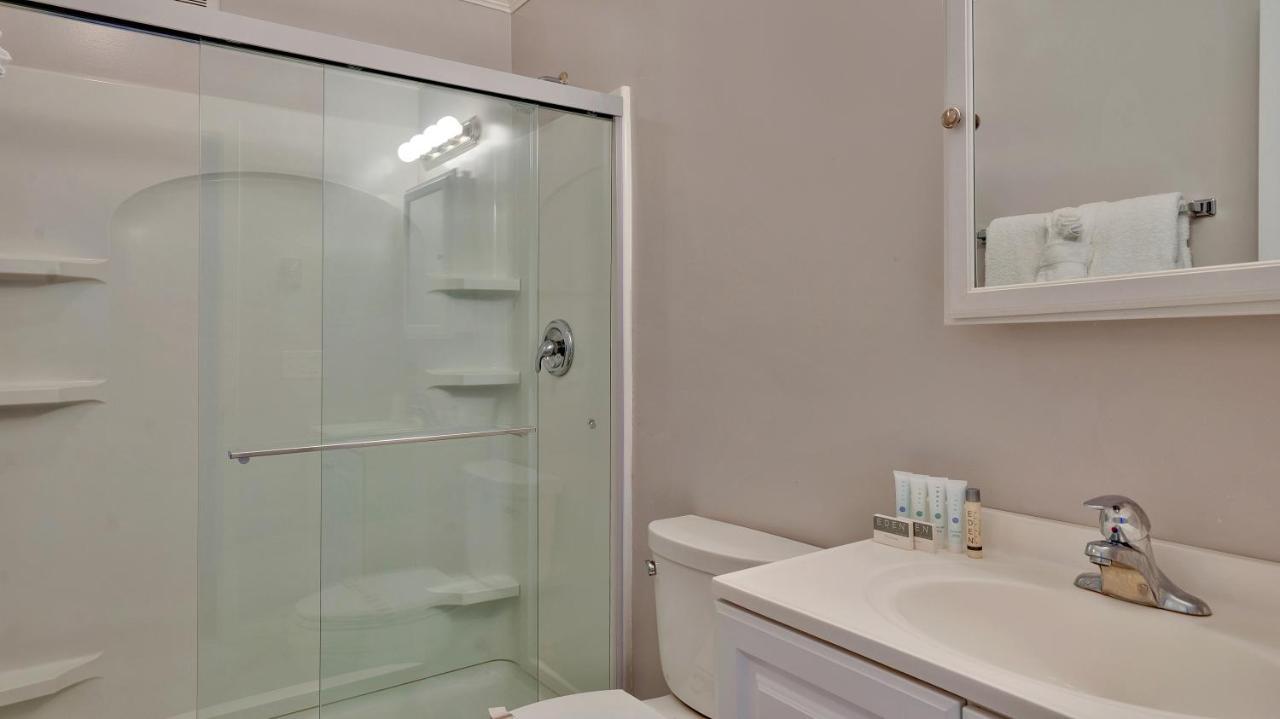 Montauk Oceanside Suites Bagian luar foto