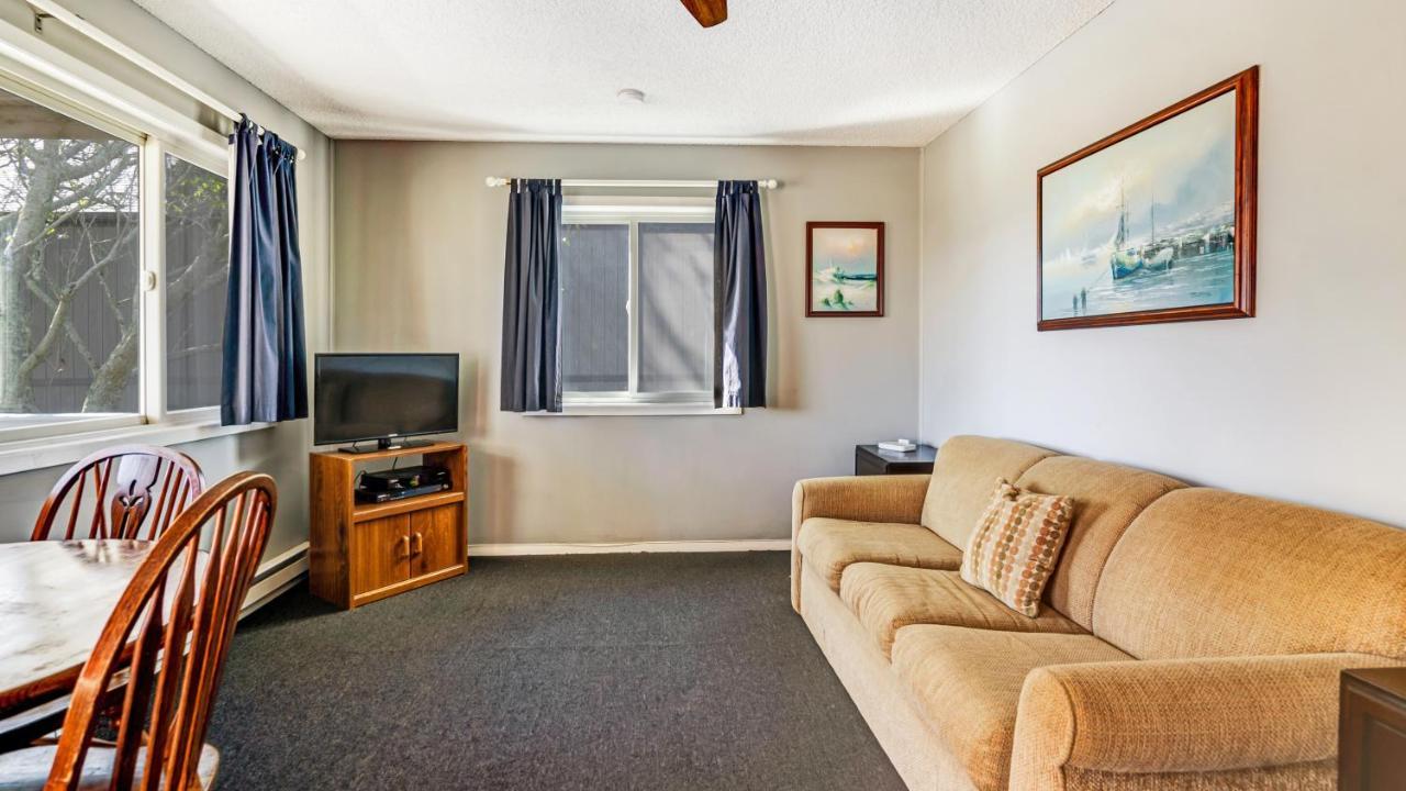 Montauk Oceanside Suites Bagian luar foto
